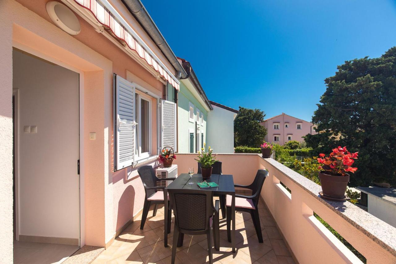 Apartment Oleander Punat Exterior photo